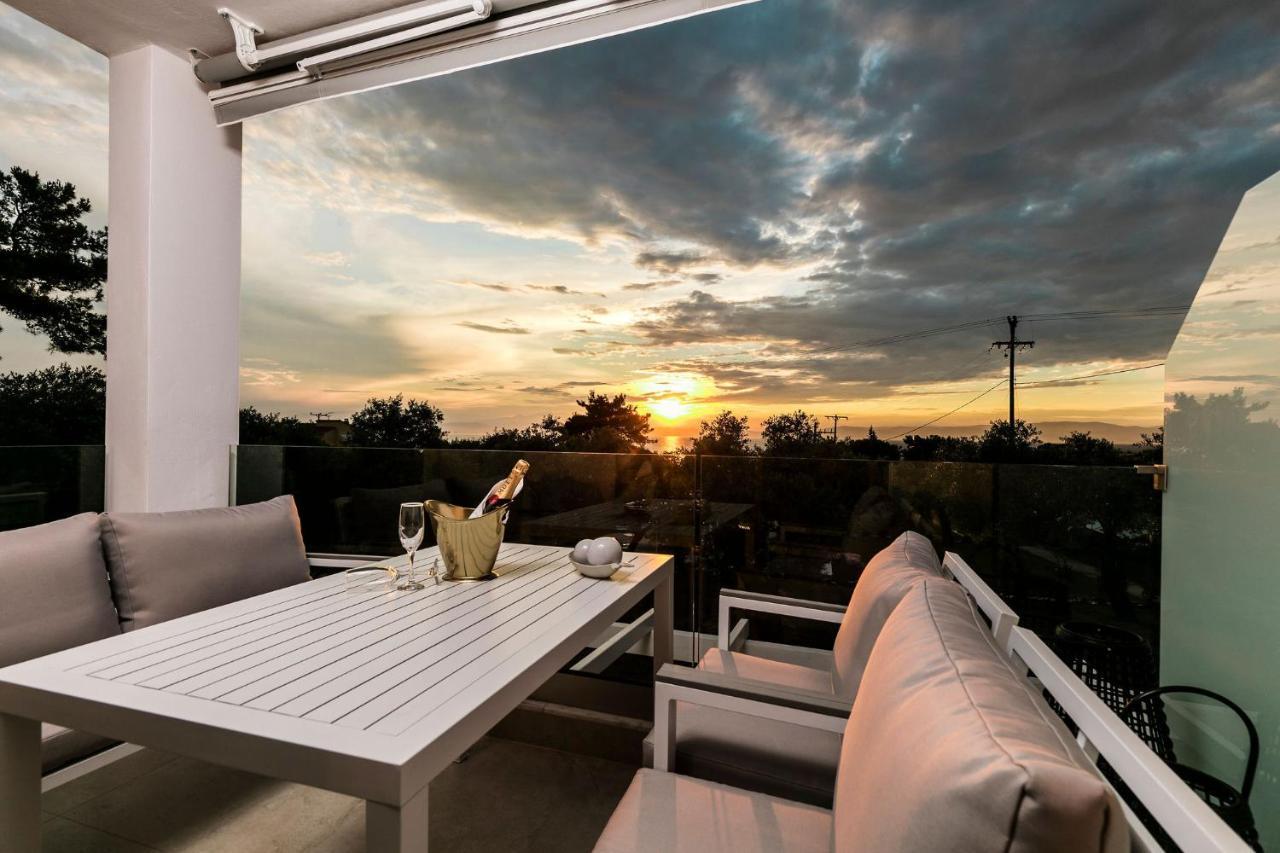 Pachis Escape Suites Екстер'єр фото