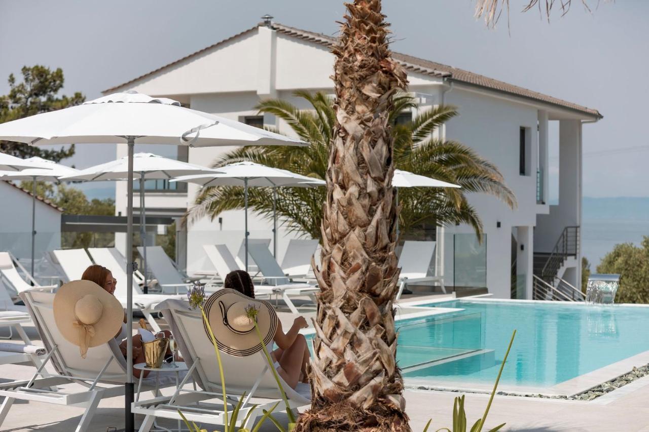 Pachis Escape Suites Екстер'єр фото